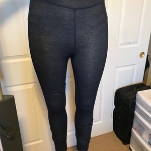 NWT Titika Jeggings size 6 Small